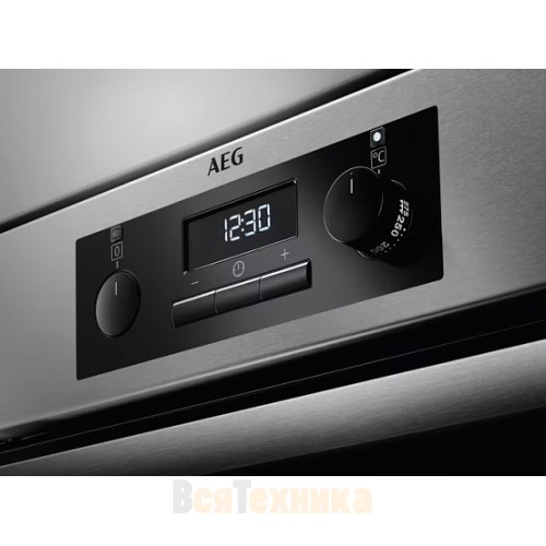 Духовой шкаф AEG BEB351110M