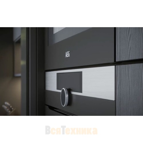 Духовой шкаф AEG BEB351110M