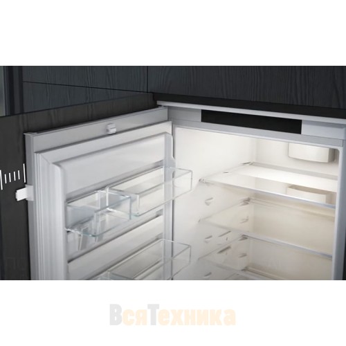 Встраиваемая морозильная камера AEG ABE818E6NC