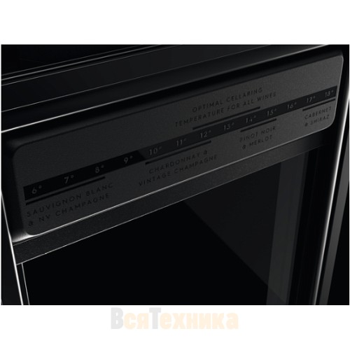 Встраиваемый винный шкаф AEG AWUS018B7B