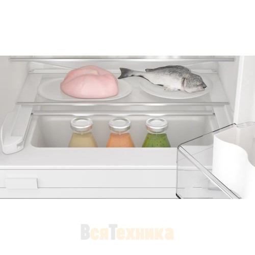 Встраиваемый однокамерный холодильник Bosch KUR21VFE0