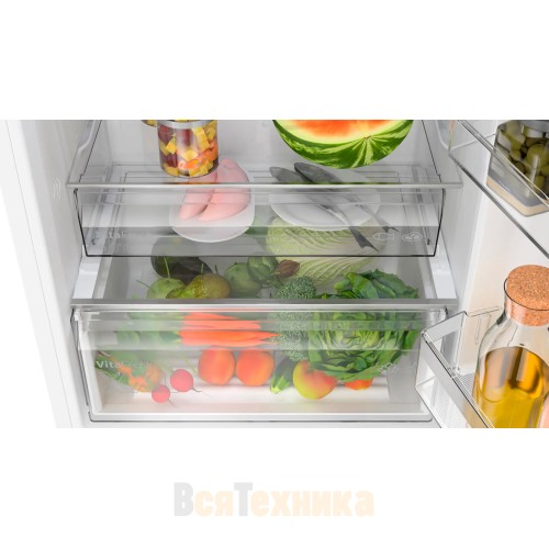Двухкамерный холодильник Bosch KGN497WDF