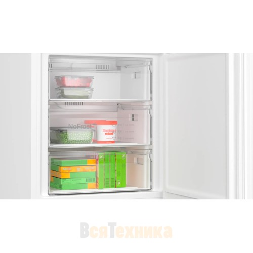Двухкамерный холодильник Bosch KGN497WDF