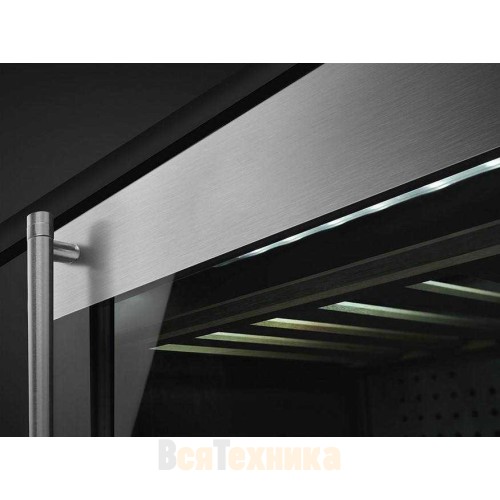Холодильный шкаф для вина Smeg CVI338RX3