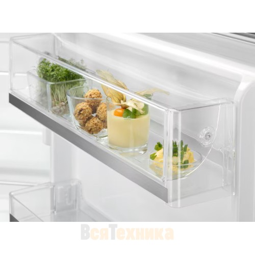 Холодильник Electrolux LXB1SE11W0