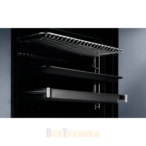 Духовой шкаф Electrolux EOF3H50BK