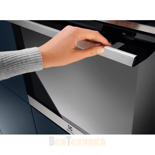 Духовой шкаф Electrolux EOF5H50BX