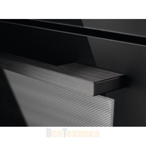 Духовой шкаф Electrolux KOAAS31WT