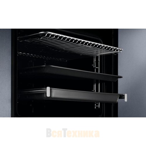 Духовой шкаф Electrolux EOF5C50BX