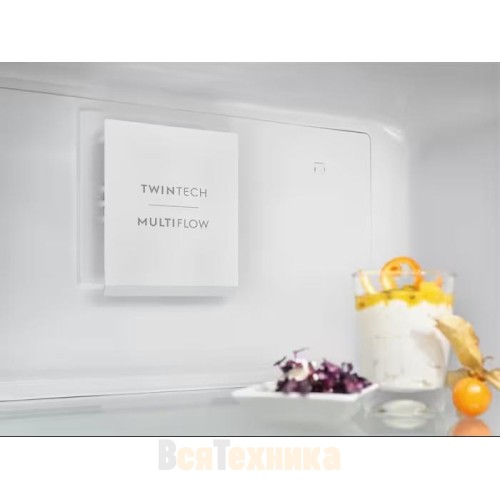 Холодильник Electrolux LNC7ME32W2