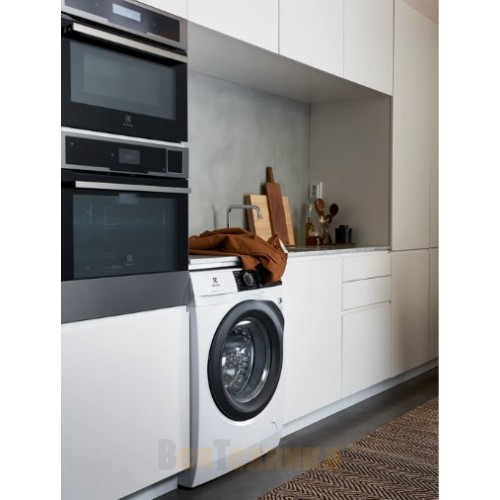 Стирально-сушильная машина Electrolux EW7WR447W
