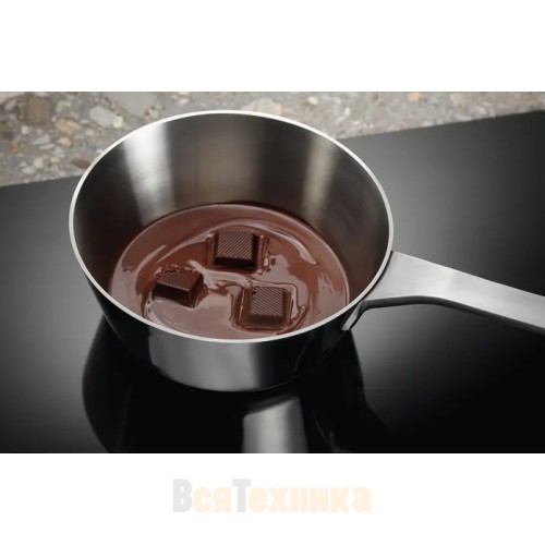 Варочная панель Electrolux EIS62443