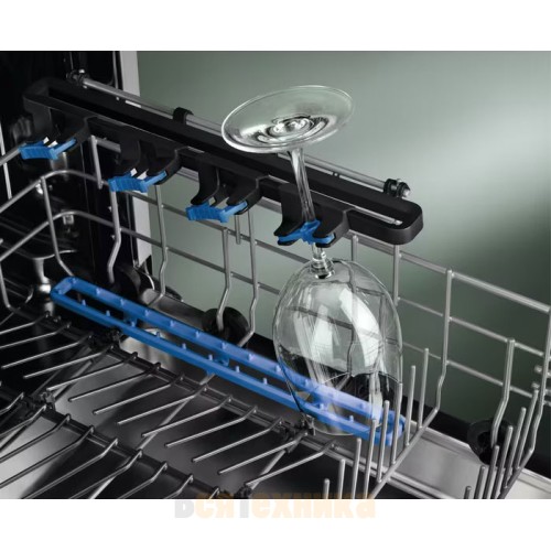 Встраиваемая посудомоечная машина Electrolux EEG48300L