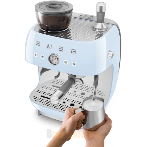 Кофемашина-эспрессо Smeg EGF03PBEU