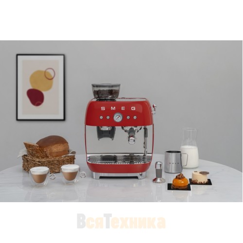 Кофемашина-эспрессо Smeg EGF03RDEU