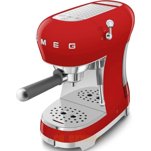 Кофемашина-эспрессо Smeg ECF02RDEU