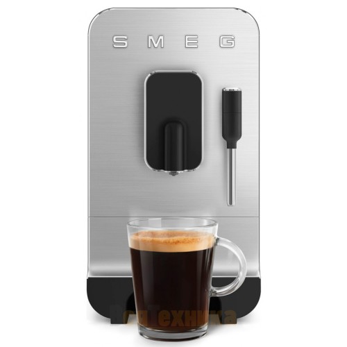 Автоматическая кофемашина Smeg BCC12BLMEU