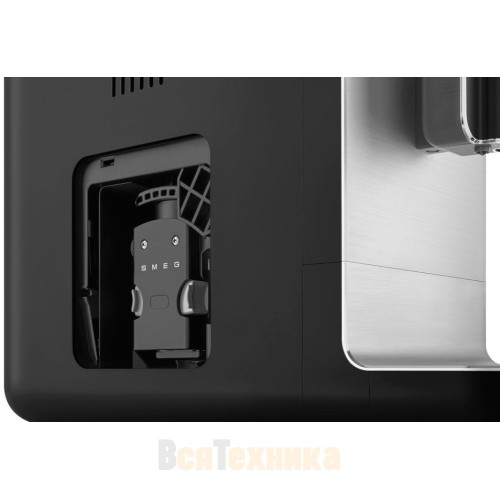 Автоматическая кофемашина Smeg BCC12BLMEU