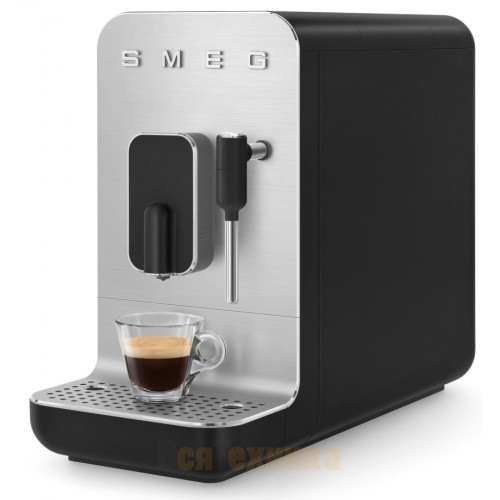 Автоматическая кофемашина Smeg BCC12BLMEU