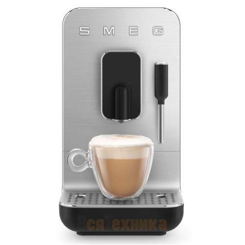 Автоматическая кофемашина Smeg BCC12BLMEU