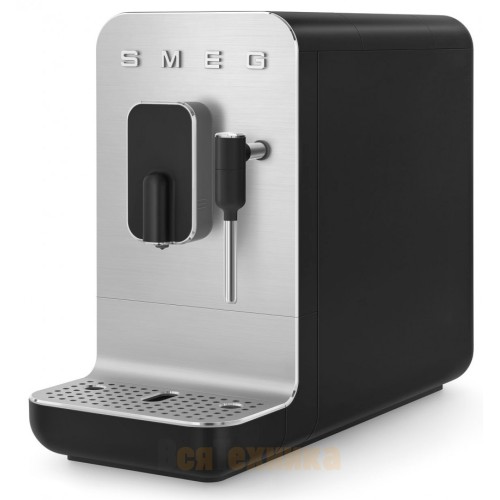 Автоматическая кофемашина Smeg BCC12BLMEU