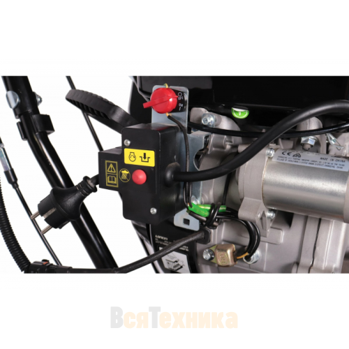 Снегоуборщик бензиновый Champion ST861