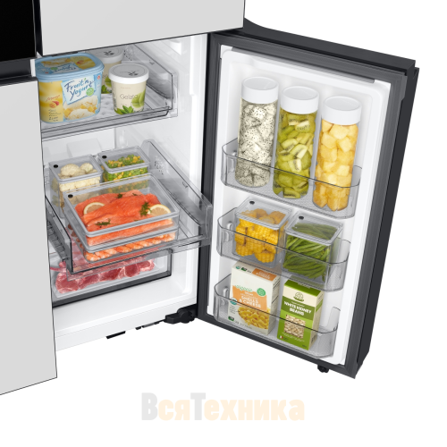 Многодверный холодильник Samsung RF65DB970012WR Bespoke с Beverage Center
