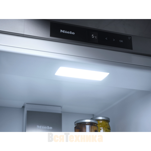Встраиваемый холодильник Miele K7433 E