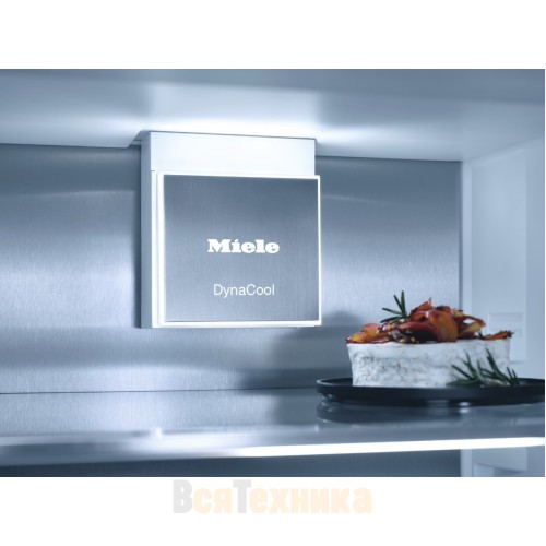 Встраиваемый холодильник Miele KFN 7774 C